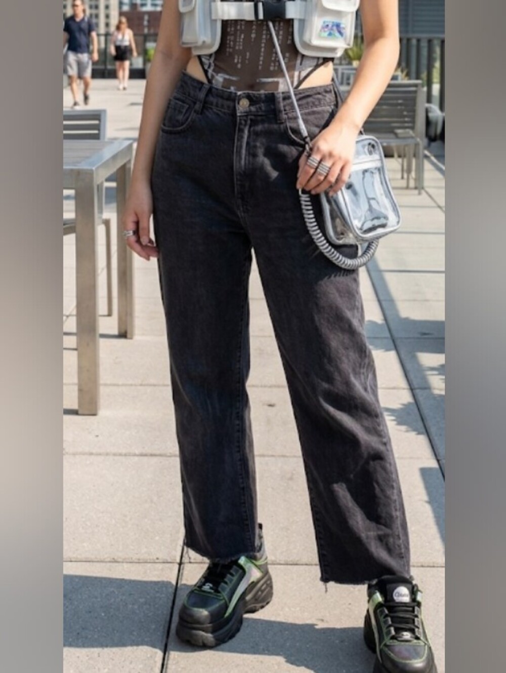 High-Rise Straight Jeans in Washed Black W/Distressed Hem (Sz 6) Street Acubi